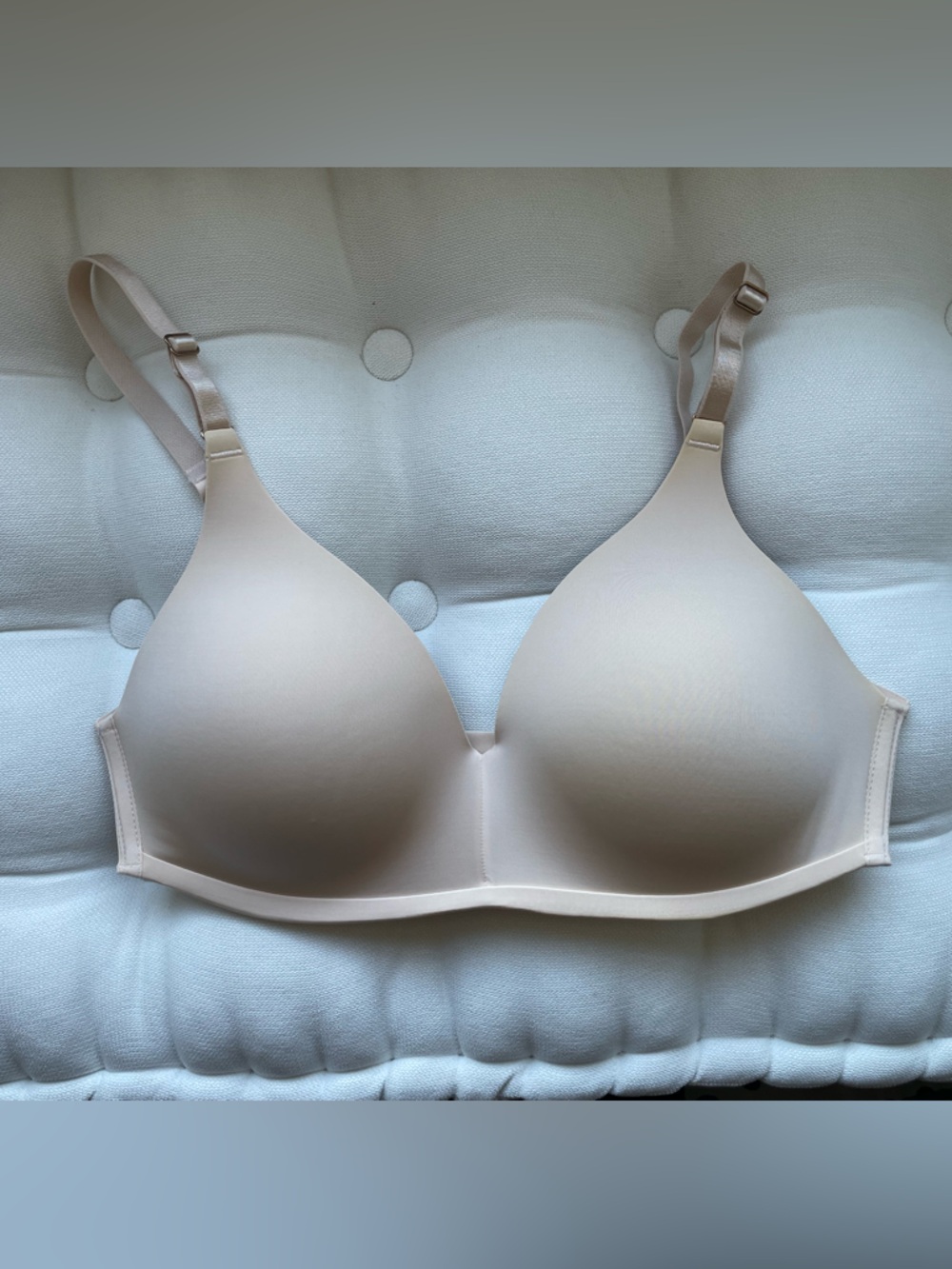 [Soma] NWOT Vanishing 360 Nude T-Shirt Bra - 34B